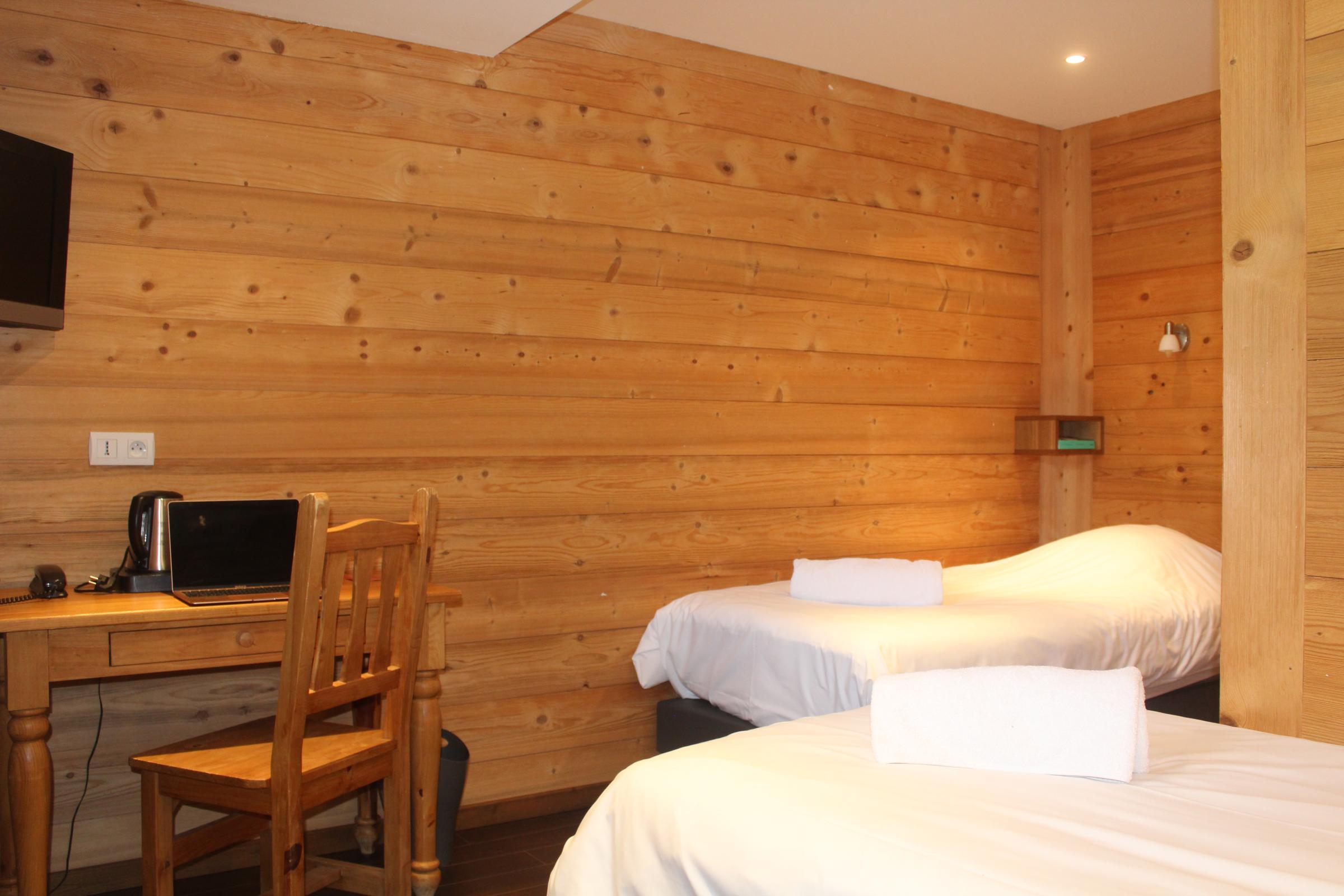 Petite Chambre Lits Jumeaux
